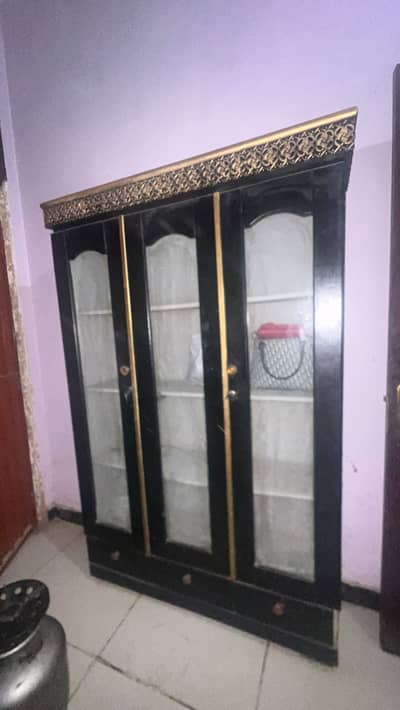 Queen size bed with mattress condition 7/10