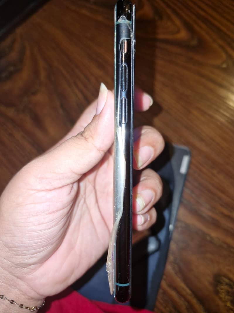 IPHONE 11pro 1