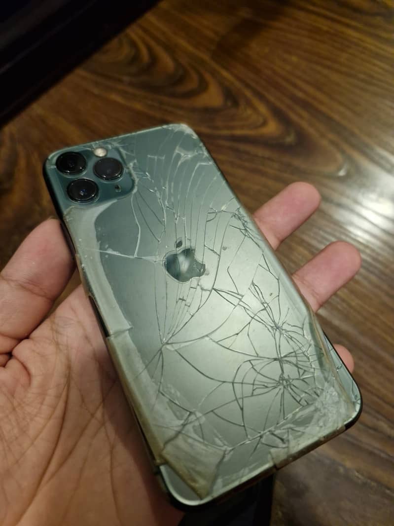 IPHONE 11pro 2