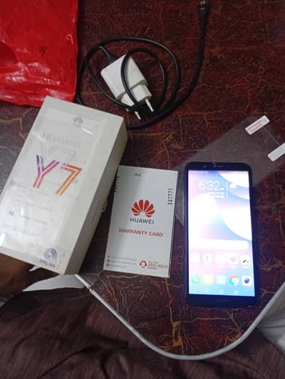 Huawei Y7 Prime condition  pics na dak la box  chair available