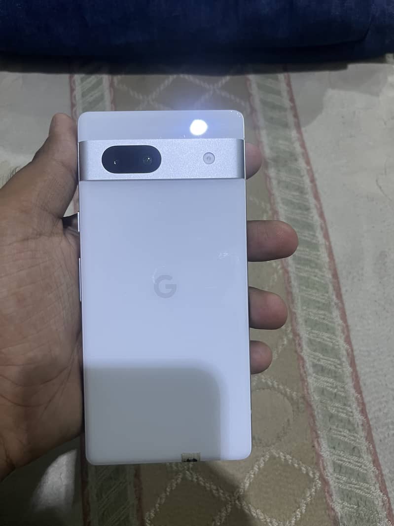 Google Pixel 7a 2