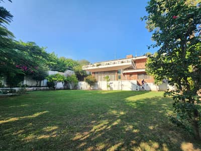 BEAUTIFUL FULL HOUSE FOR RENT IN F-6/3
