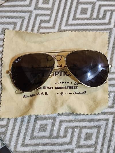 pre-1999 vintage Bausch & Lomb (B&L) Ray-Bans