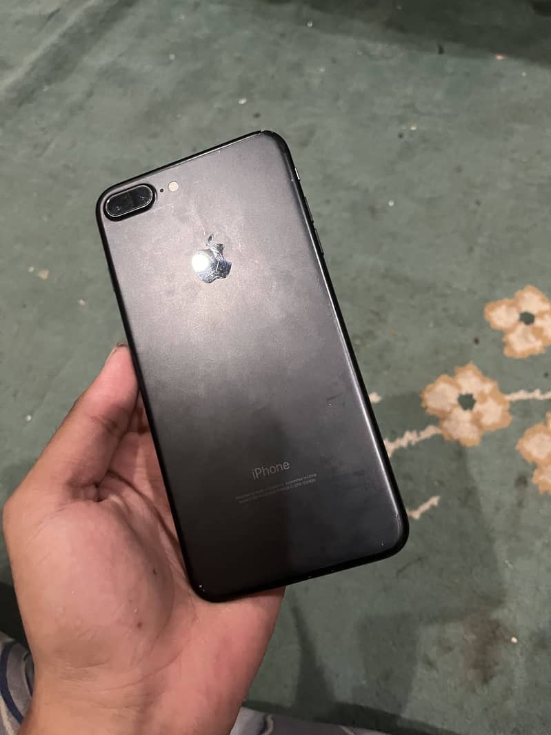 Apple iPhone 7 Plus 2