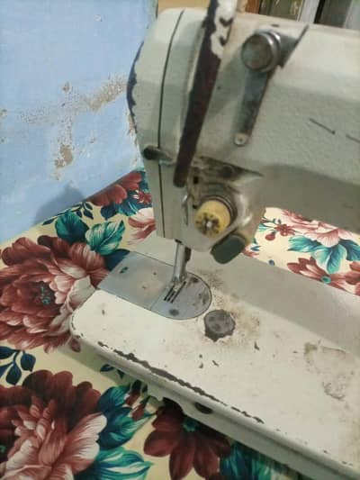 computer wali silai machine he