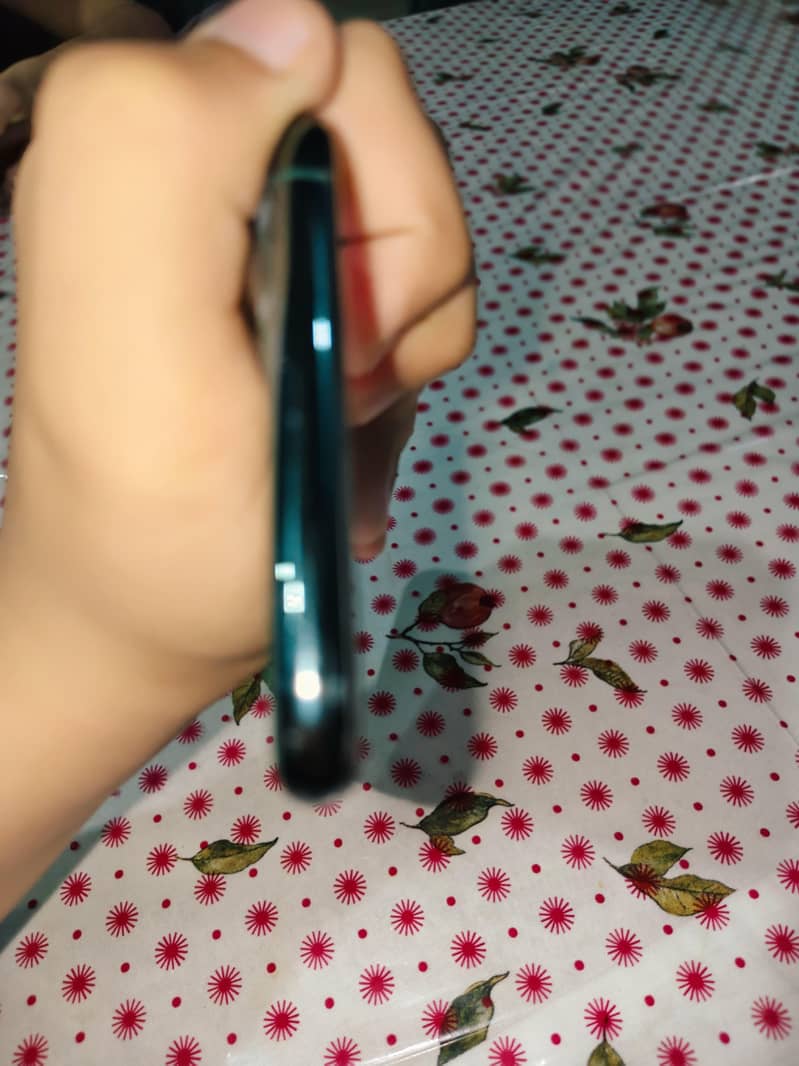 Apple iPhone 11 Pro Max 7