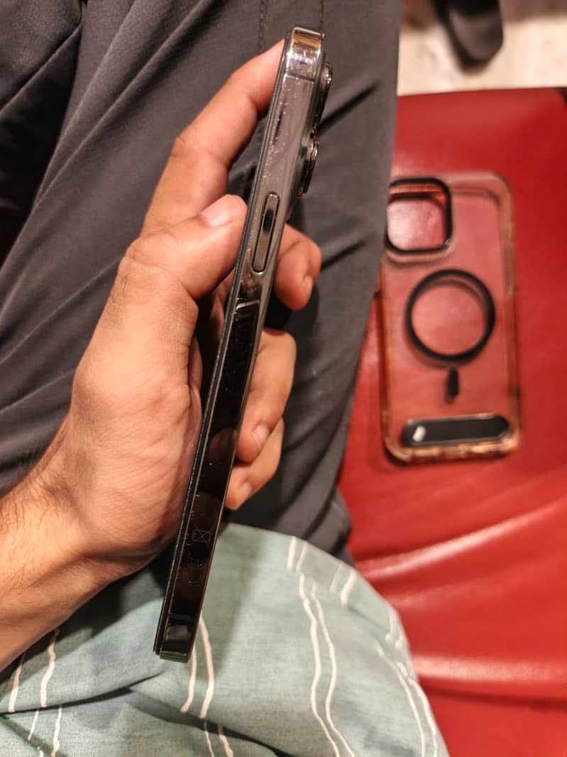 13 pro max 0