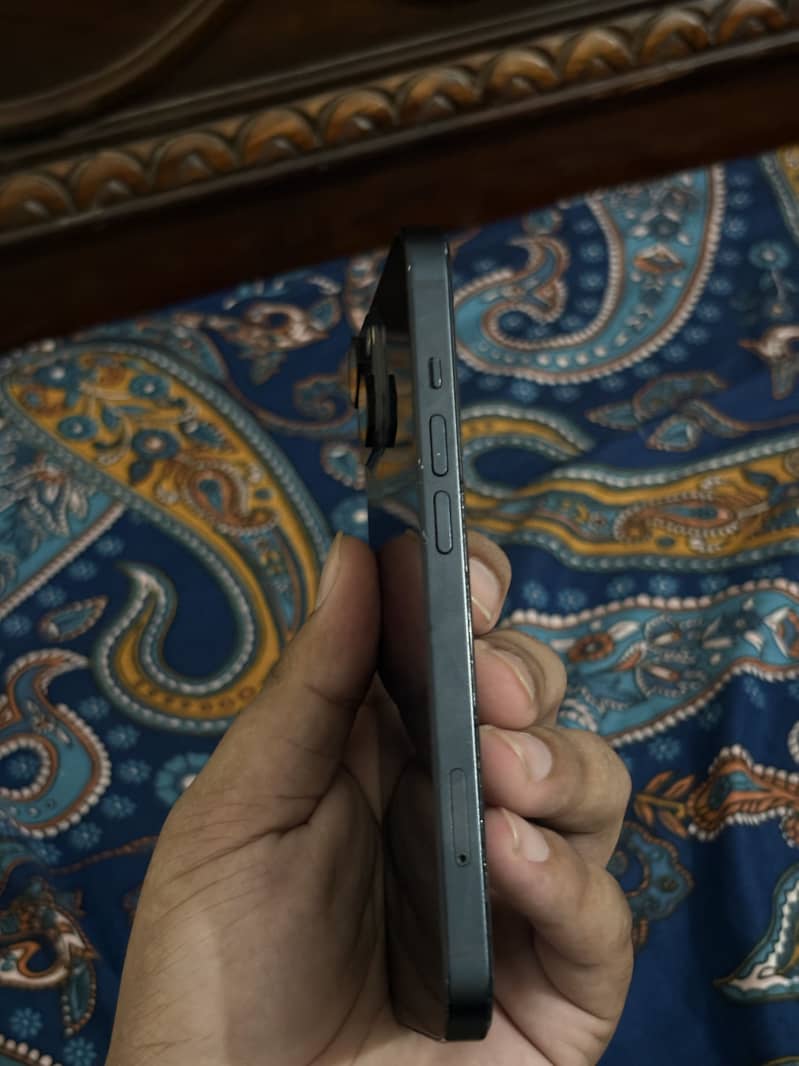Iphone 13 3