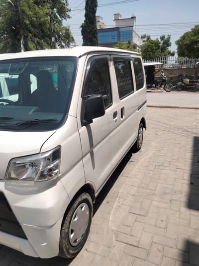 Daihatsu Hijet 2018