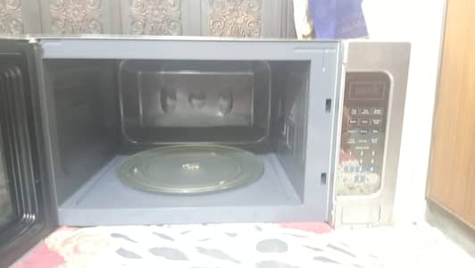 Brand new Homeage microwave oven