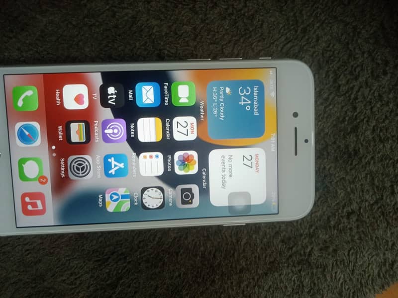 Apple iPhone 7 1