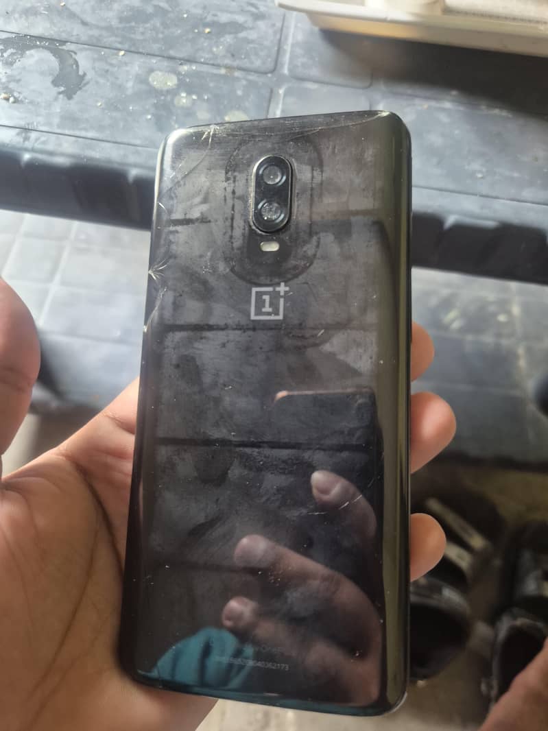 One Plus 6T 2