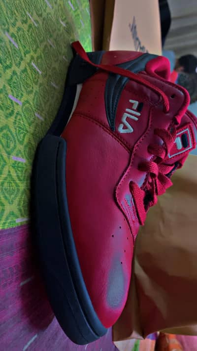 Fila sneakers red colour