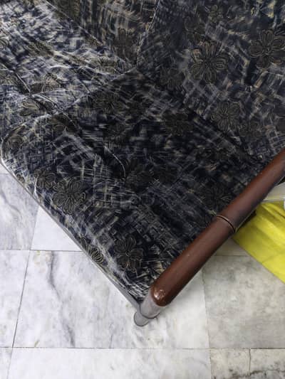 3 seater sofa for sale