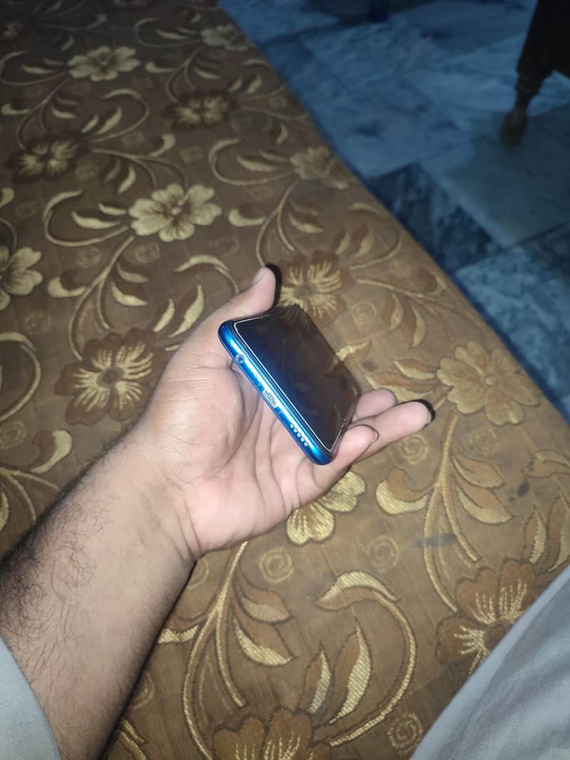 Honor 8X 3