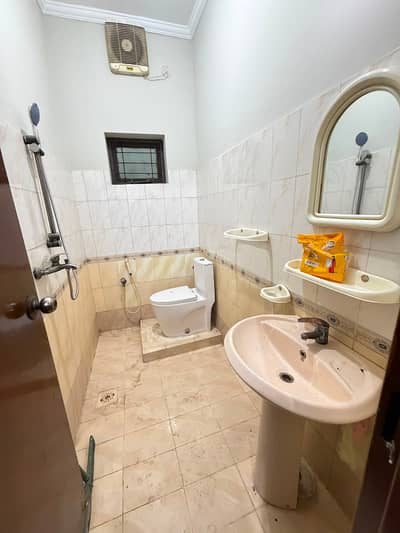 3 Marla Dubble Storey Full House For Rent ( Near Decent School )
