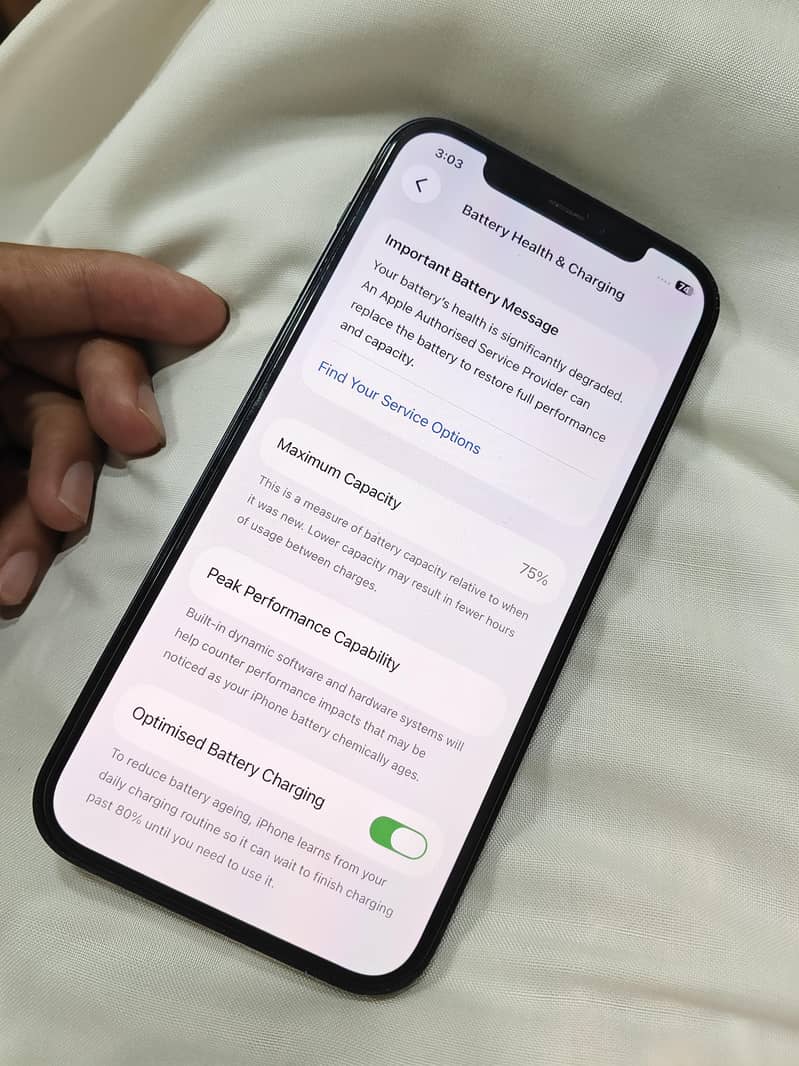 Apple iPhone 12 3