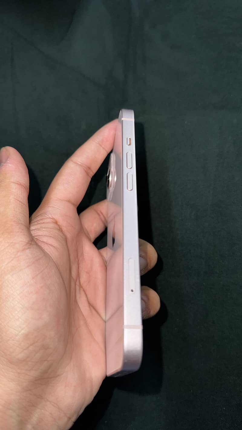 Apple iPhone 13 3