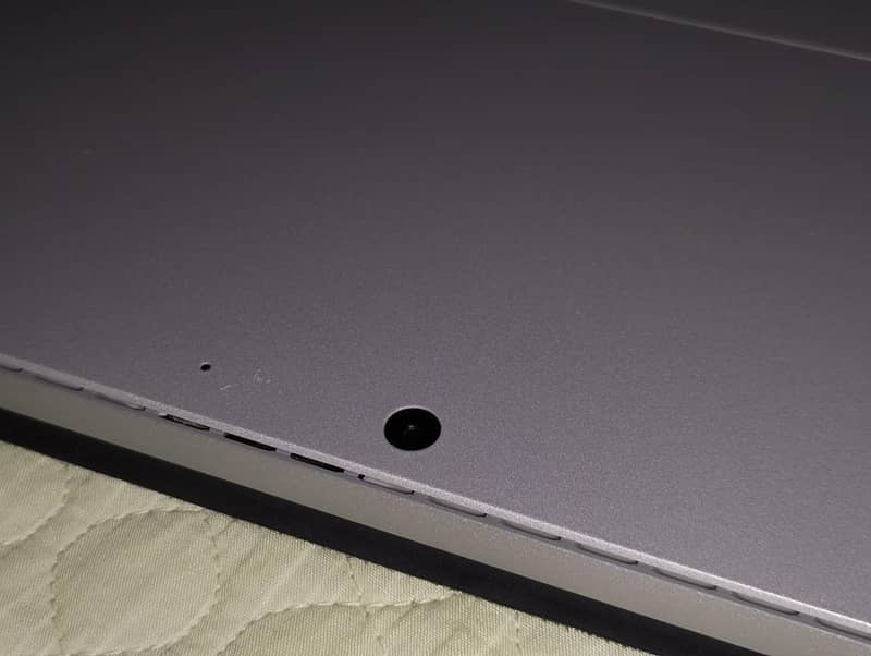 Microsoft surface pro 7+ 18