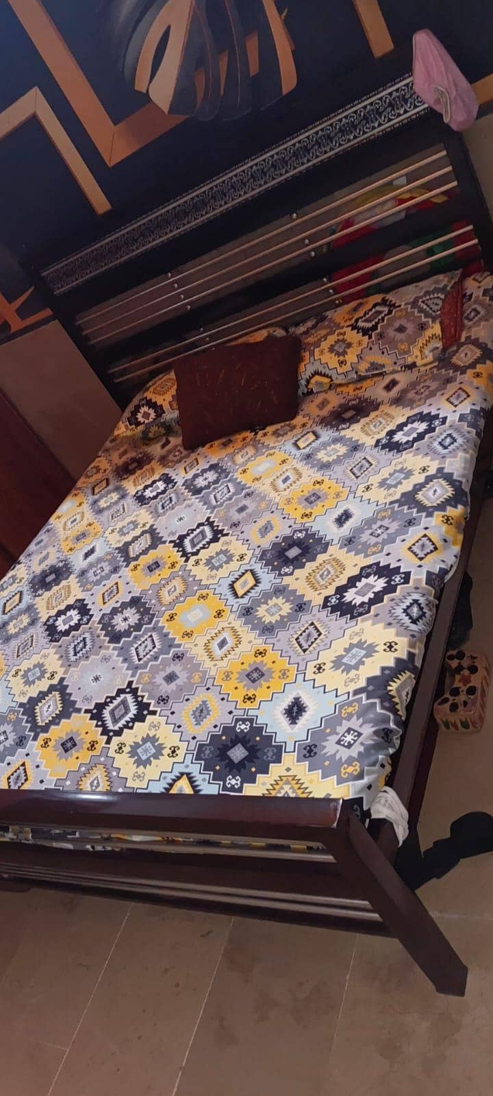 bed dressing table 1