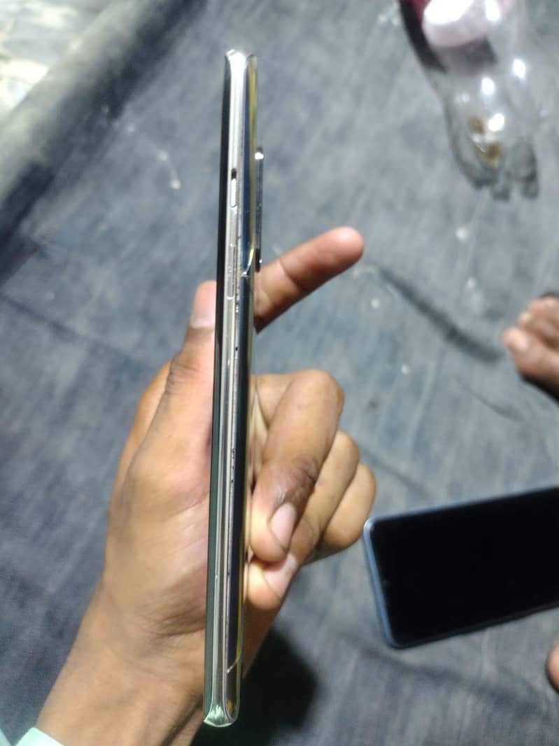 One Plus 8 6