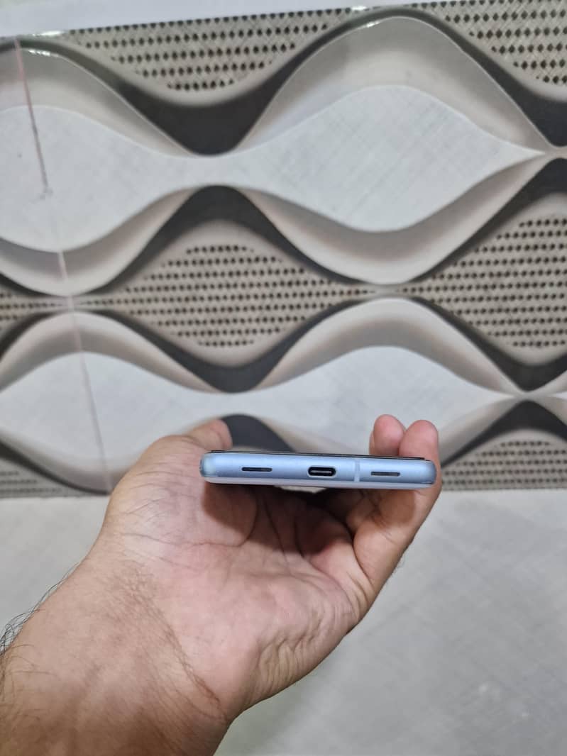 Google Pixel 7a 4