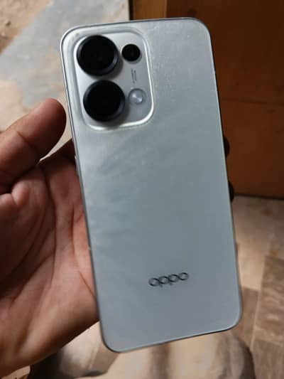 OPPO Reno13