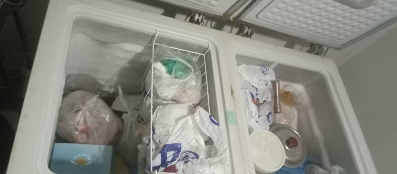 Deep freezer Dawlance 3