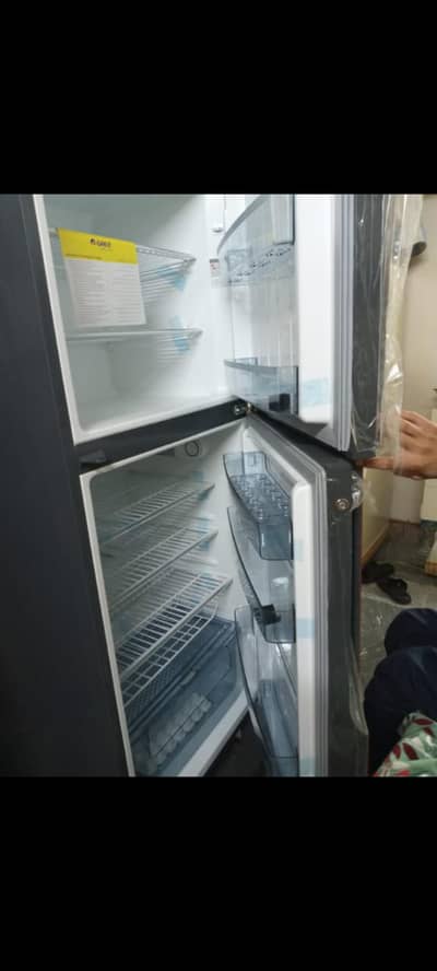 Brand New Gree Refrigerator Model 8768 large size original warranty