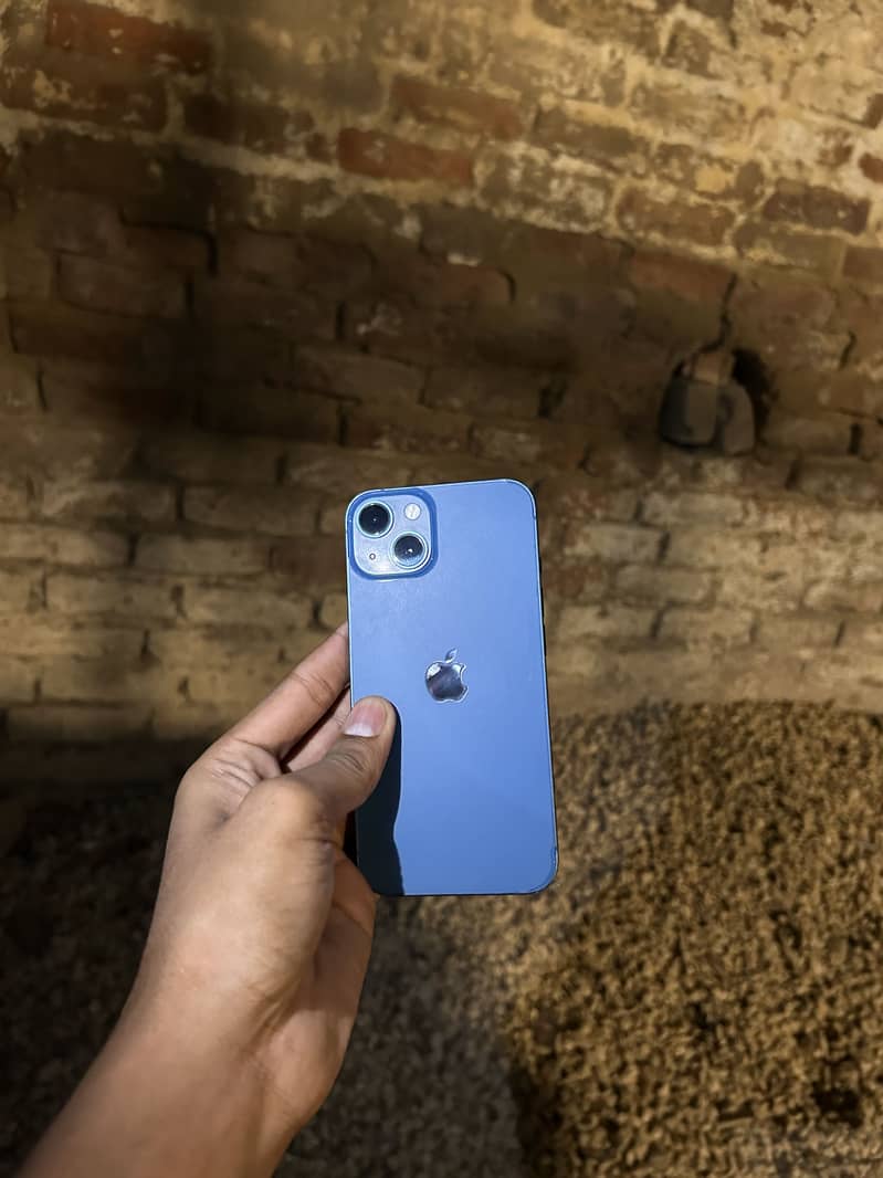 Apple iPhone 13 3