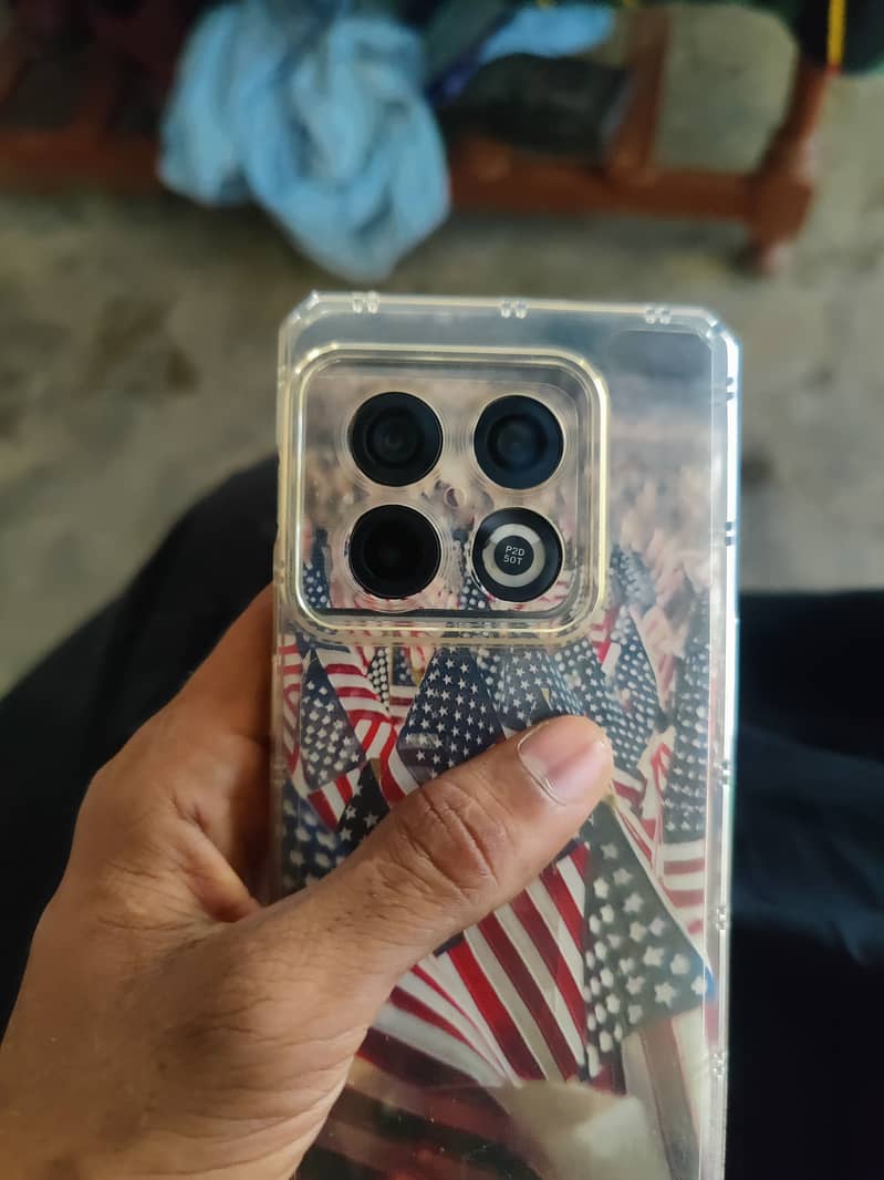 One Plus 10 Pro 4