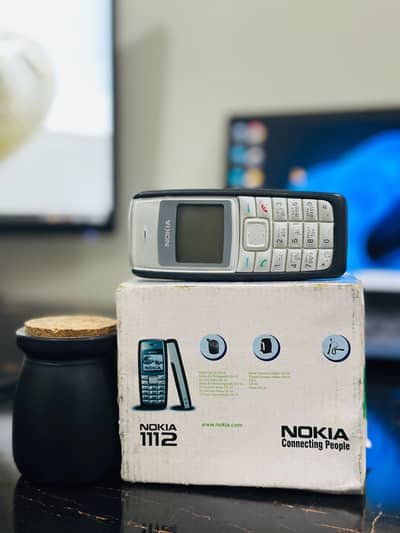 Nokia 1112
