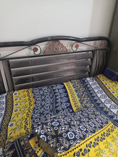iron bed with spring form good condition