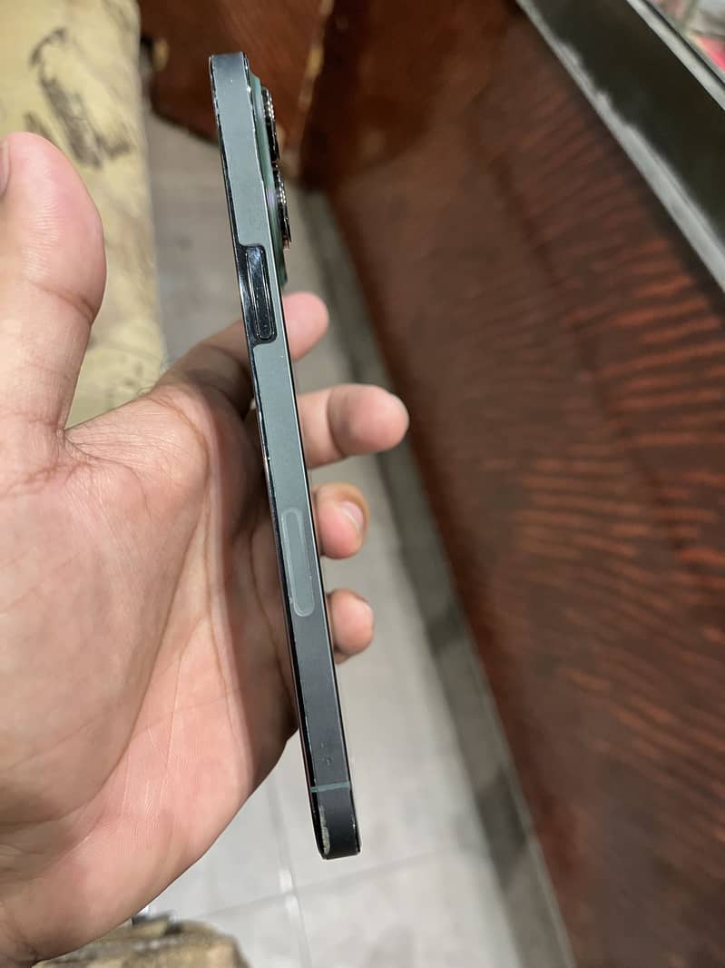 Iphone 13 pro max 4