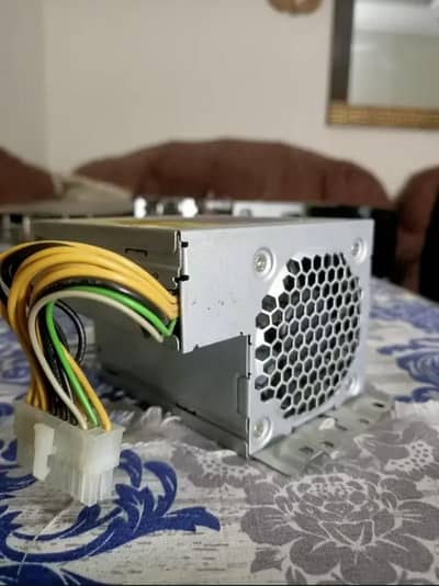 Fujitsu 250w 80+ Gold PSU