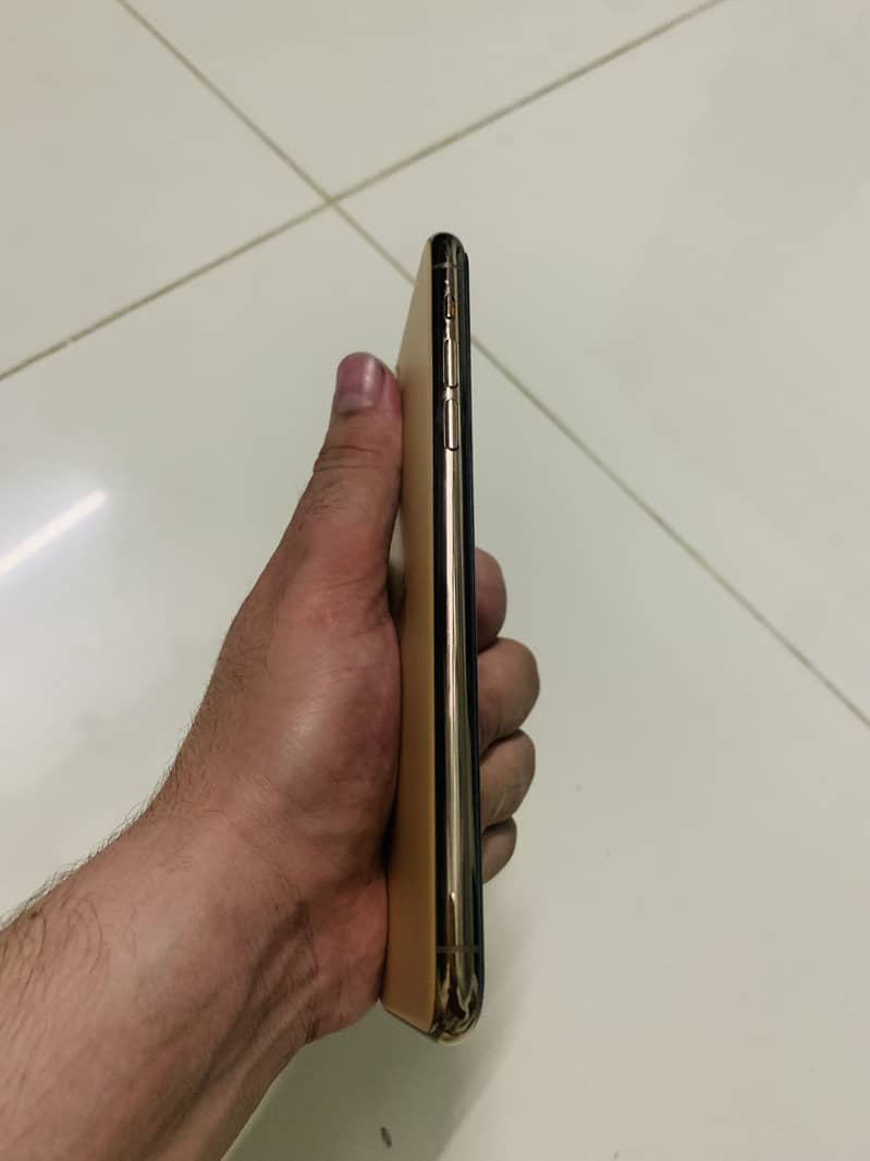 Iphone 11 pro max 5