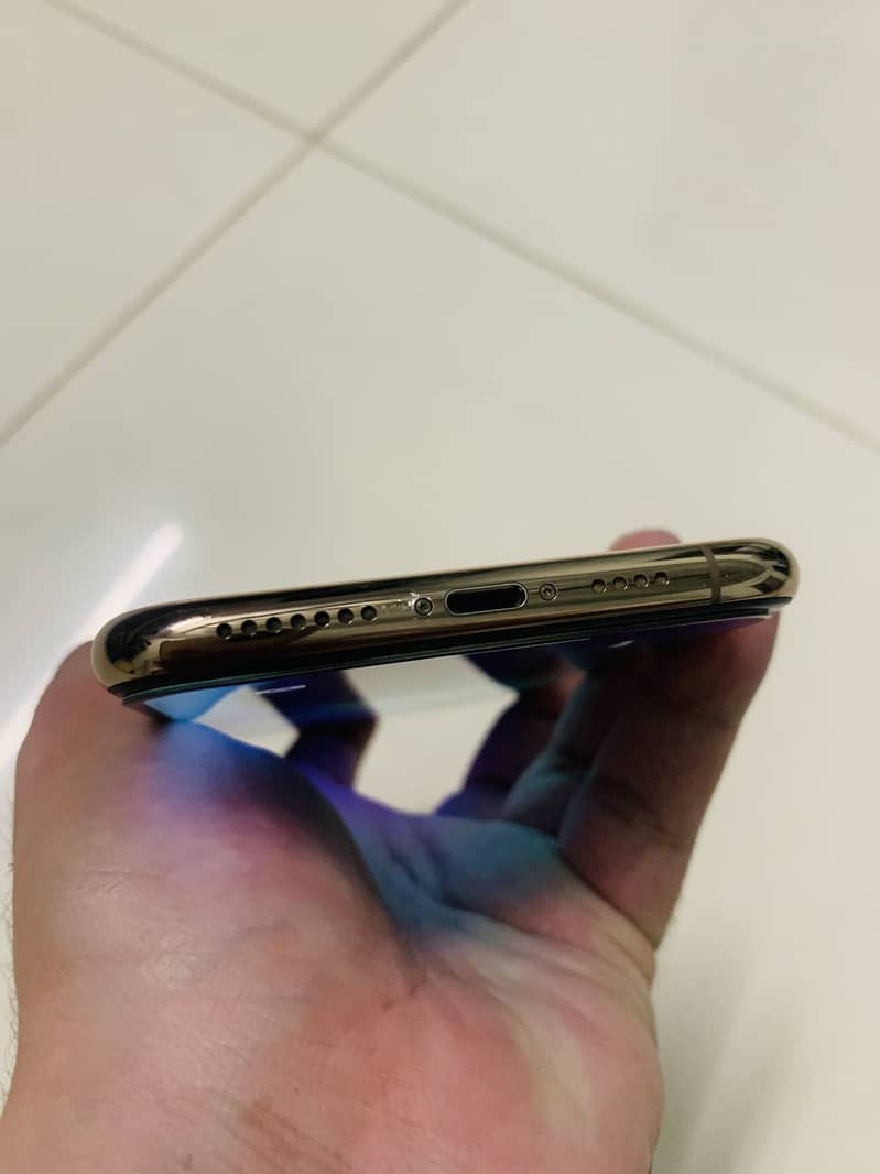 Iphone 11 pro max 7