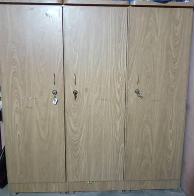 used beds and elmiras and sofa