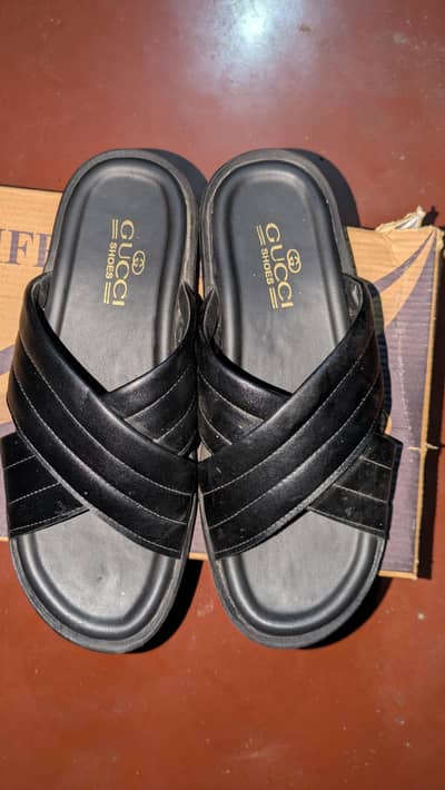 Stylish Black Cross-Strap Men's Slippers