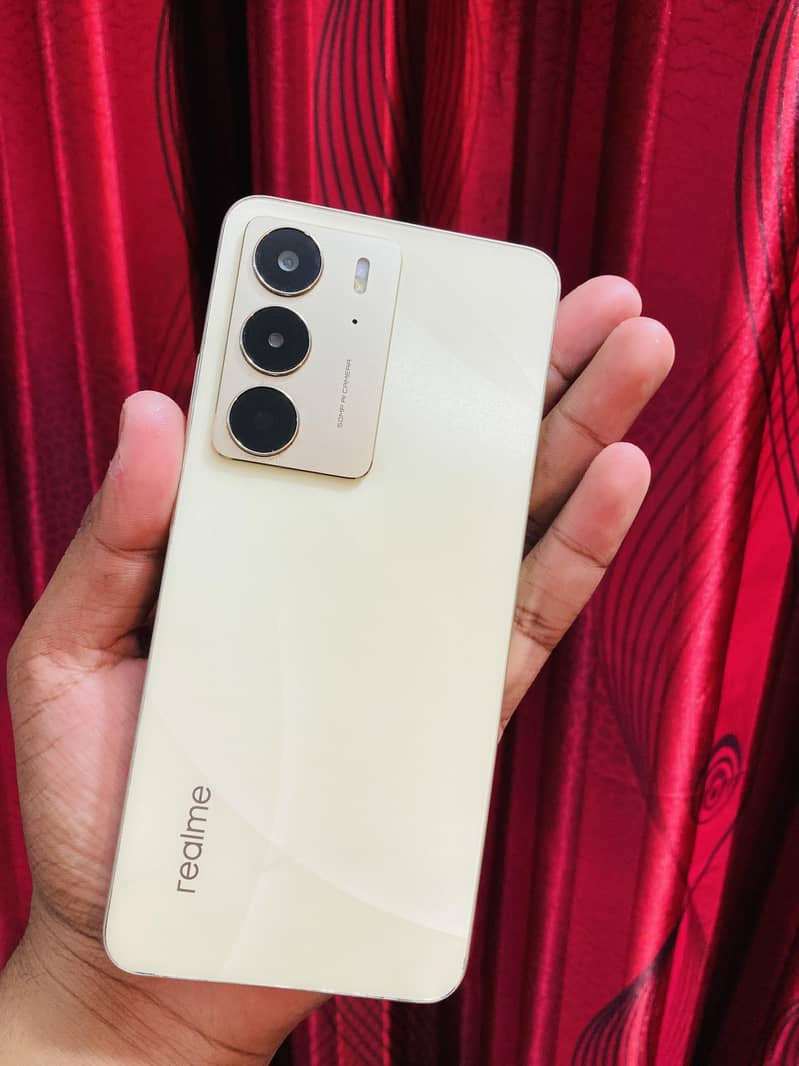 Realme C75 4