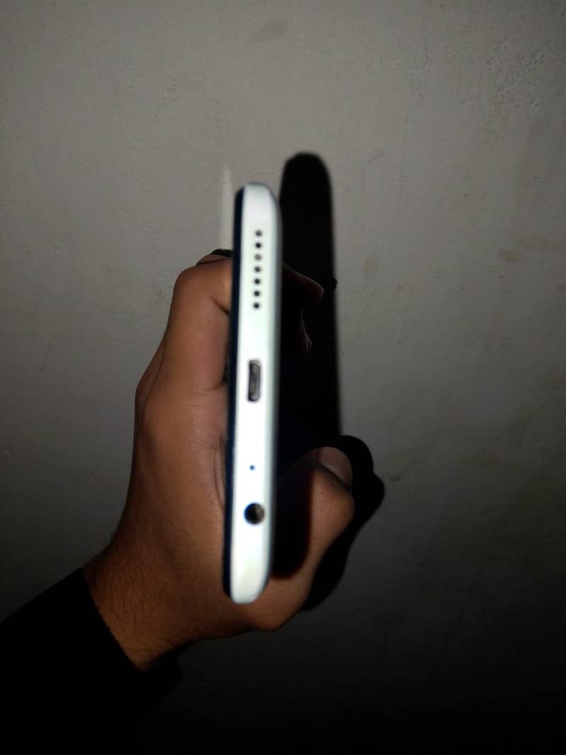Itel Vision 3 1
