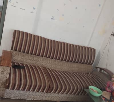 sofa for sell 10 thousand.