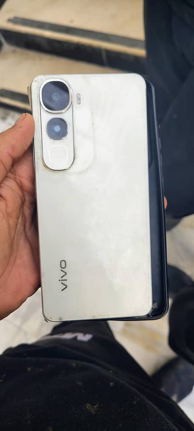 Vivo Y400