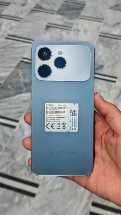 Tecno spark 40 only used in 4 monthes warantte available