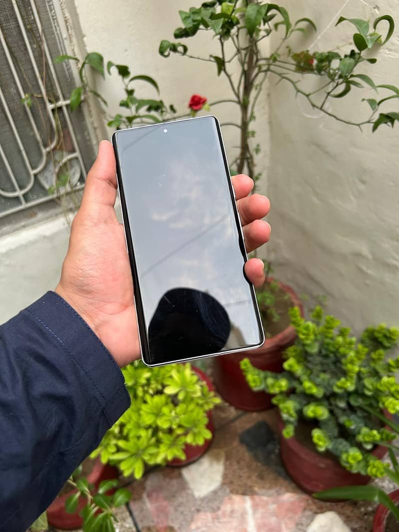Google Pixel 7 Pro 6