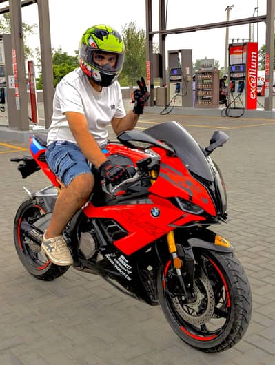 BMWs1000RR 2025
