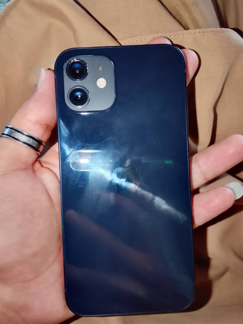 Apple iPhone 12 2