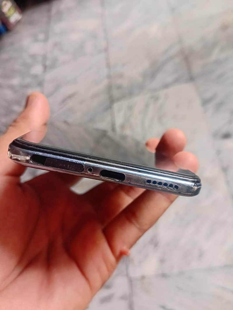 Vivo V21 1