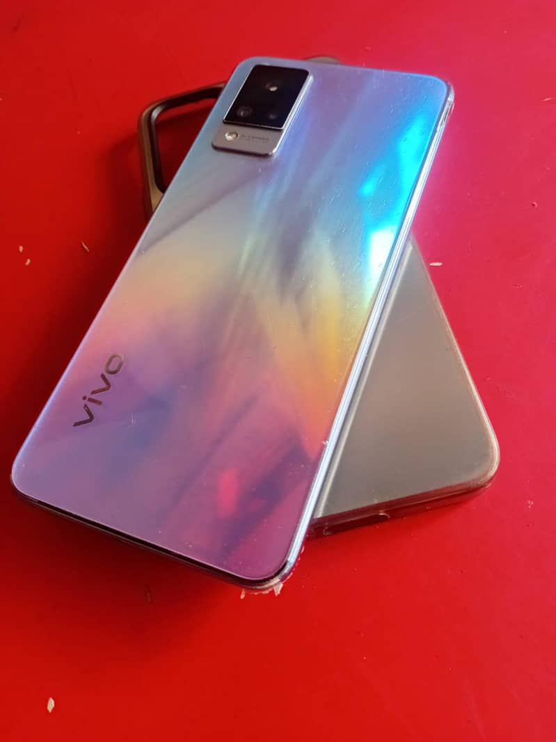 Vivo V21 4