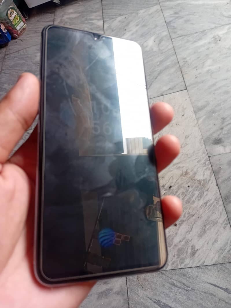 Vivo V21 6